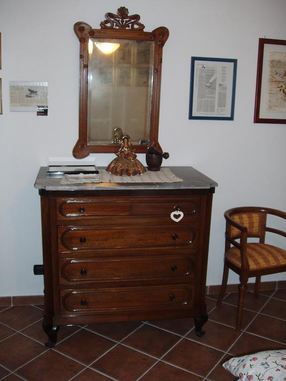 مبيت وإفطار Moncucco Torinese Cascina Nel Bosco الغرفة الصورة
